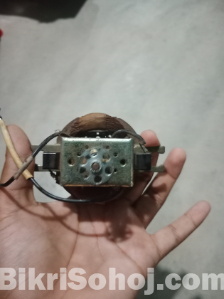 Small motor